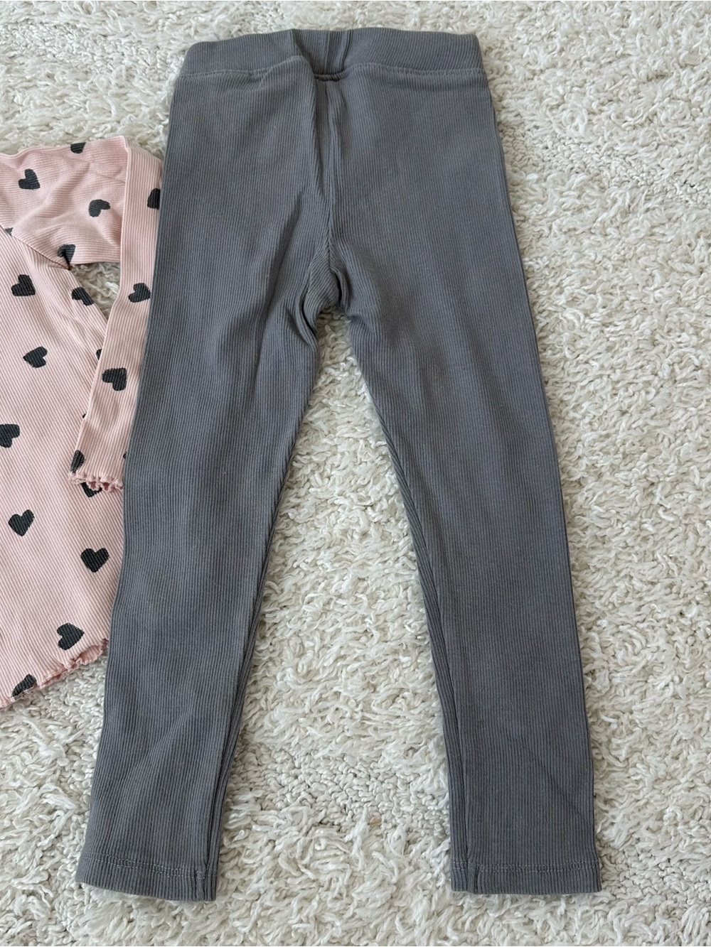 Zara Ribbed Hearts Set - Picture 4 of 7